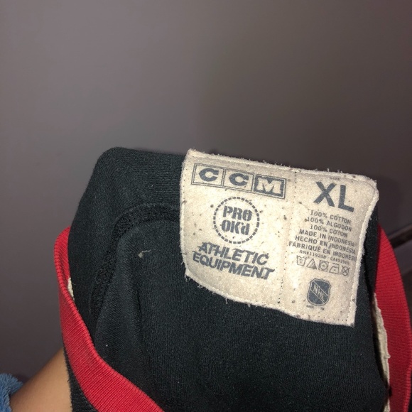 Vintage Chicago Blackhawks Jersey - Picture 3 of 3